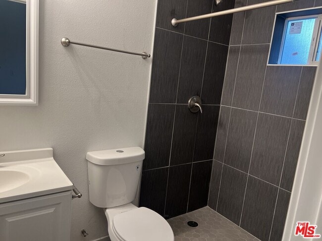 Photo - 233 N Park View St Unit 9