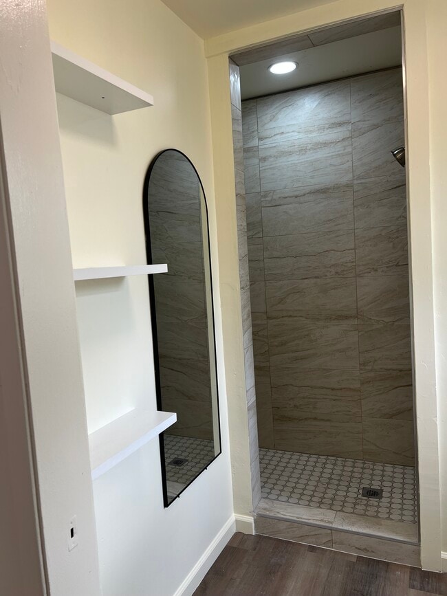 Photo - 12224 Beverly Blvd