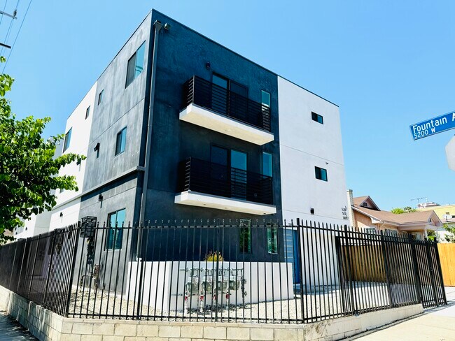 Photo - 1301 N Kingsley Dr