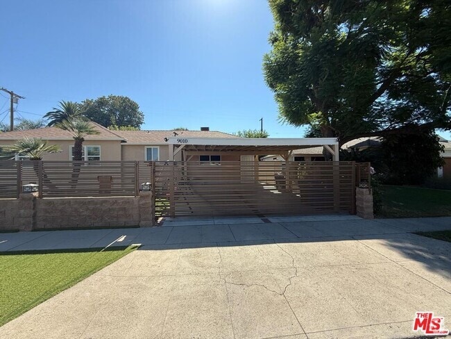 Building Photo - 9012 Eames Ave Rental