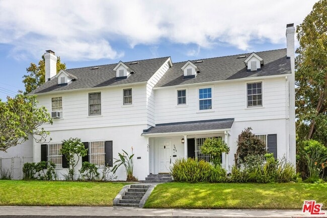 Photo - 5818 W 8th St