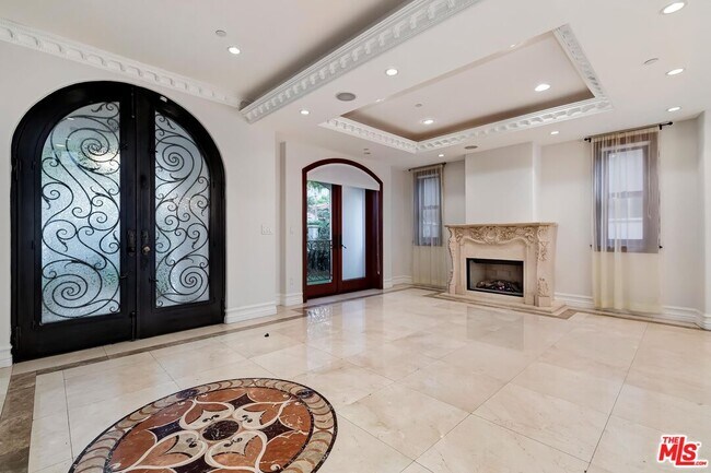 Photo - 332 S Almont Dr