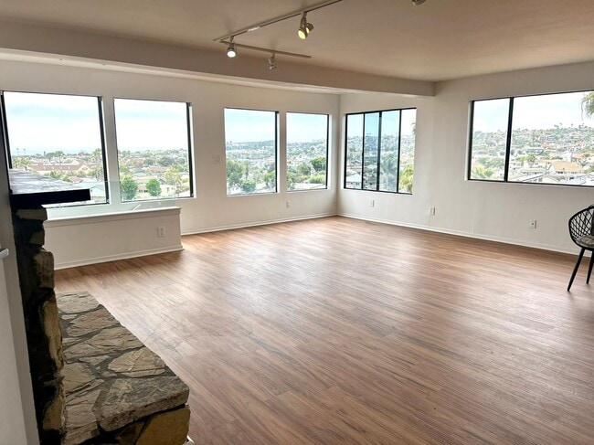 Photo - 25072 Alicia Dr Apartment