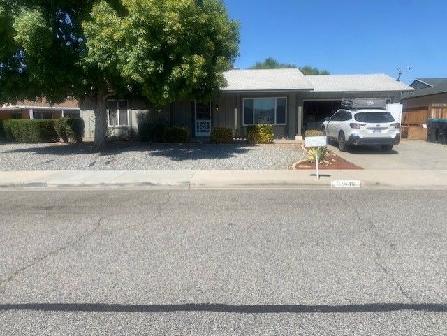 Building Photo - 27630 Sandtrap Dr
