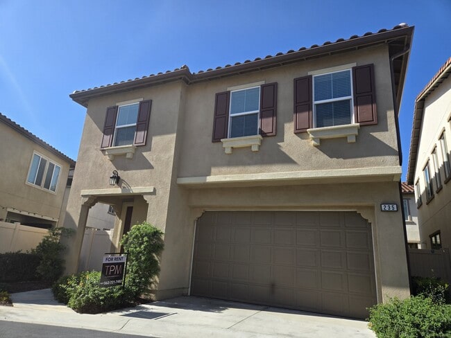 Building Photo - 235 W Ridgewood St