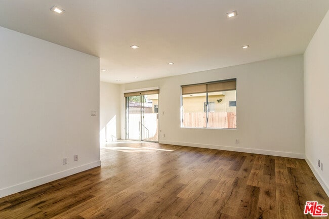 Photo - 610 Orlando Ave Unit 101