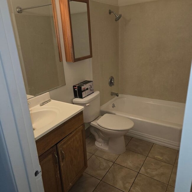 Photo - 2613 Andover Ave