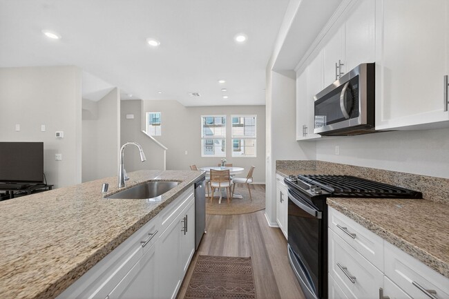 Photo - 40379 Melrose Dr