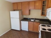Photo - Two Bedroom townhome in the Oak Park / Lem... Unit 6110