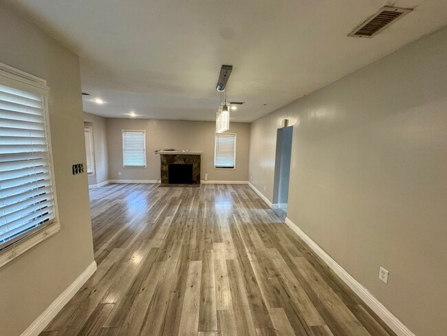 Photo - 9636 S Harvard Blvd Unit 9636