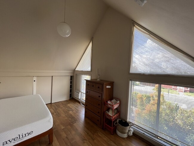 Photo - Private Furnished Bedroom for Rent – Near SDSU

Comfortable and fully furnished private bedroom a... Unit Room 5