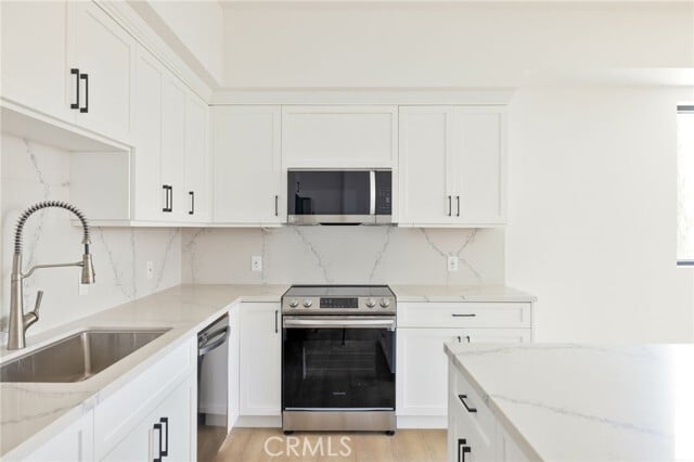 Photo - 4827 Oakwood Ave