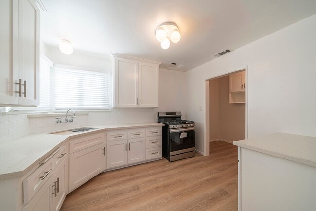 Photo - Charming Manhattan Beach Home Rental!