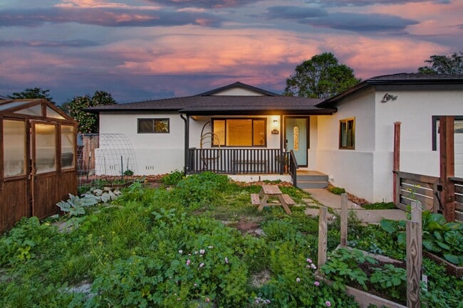 Photo - 1418 Marshall St