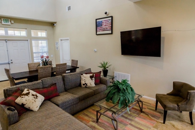 Photo - Willow Crest Townhome Aparmtents