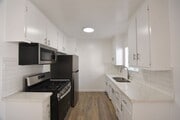 Photo - 6152 Woodman Ave Apartment Unit E