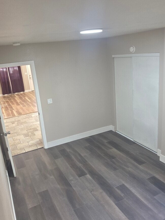 Photo - 956 E 55th St Unit 956