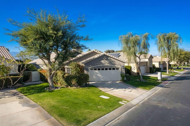 Photo - 45809 Crosswater St