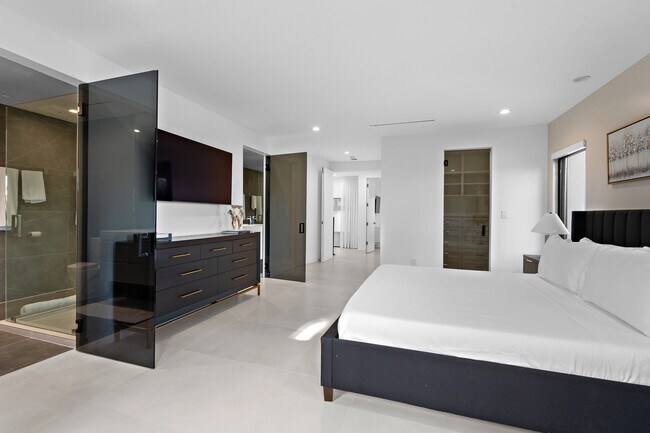 Photo - 201 Bedford Dr