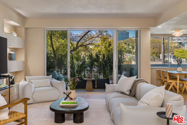 Photo - 818 N Doheny Dr Condo Unit 205