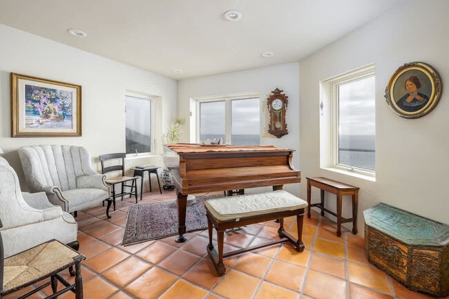 Photo - 1941 S Pacific St Unit ID1292586P