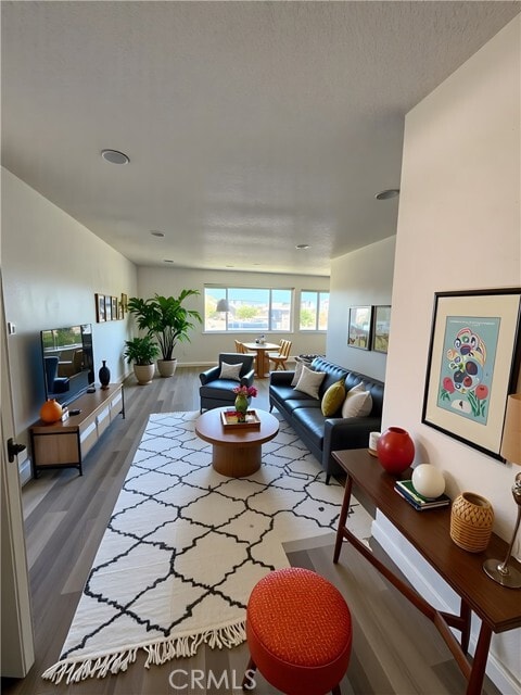 Building Photo - 11742 Jacaranda Ave