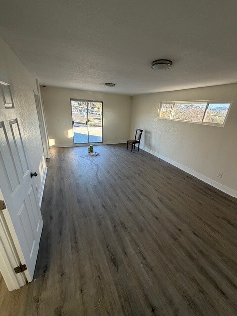 Photo - 2150 S San Jacinto Ave