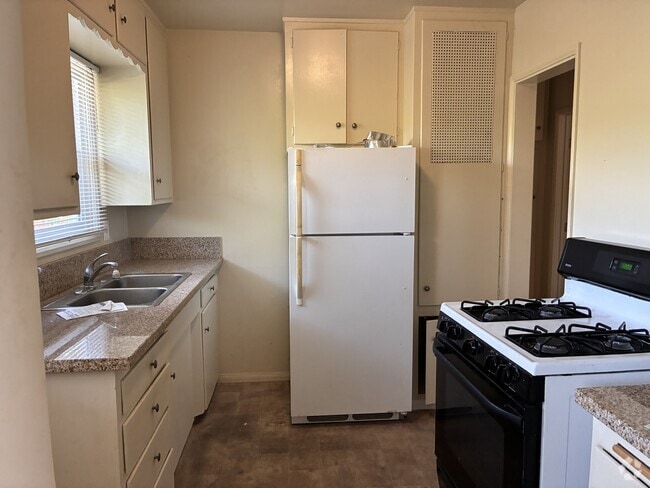 Building Photo - 347 5th Ave Rental