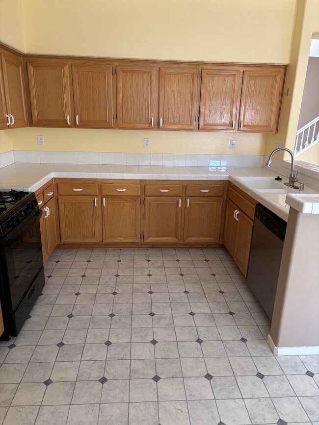 Kitchen - 19323 Ackerman Ave