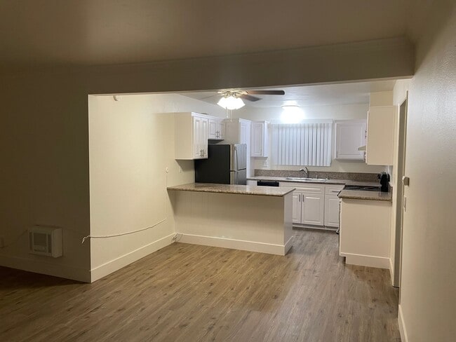 Photo - 1 Bedroom Just Blocks From the Ocean Unit 23