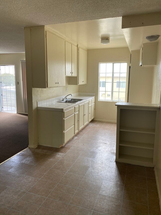 Building Photo - 2648 7th Avenue