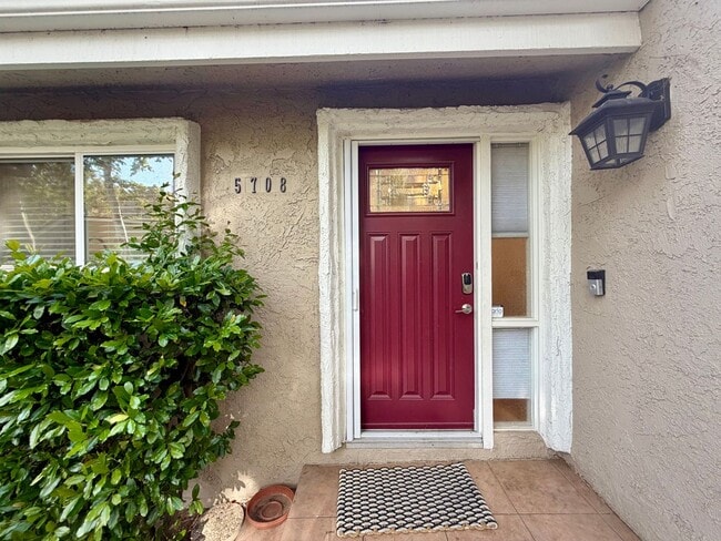 Photo - Beautiful 4 bedroom 2.5 bath home in Oak Park
