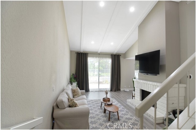 Photo - 902 Creekside Dr