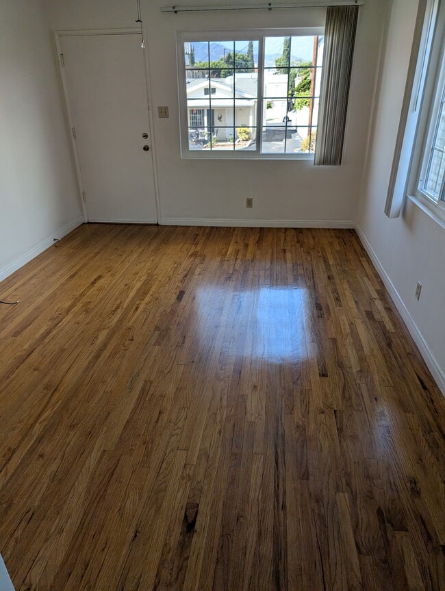 Building Photo - 1126 E Palmer Ave Unit A