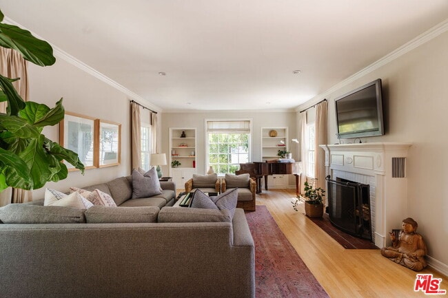 Photo - 231 S Thurston Ave