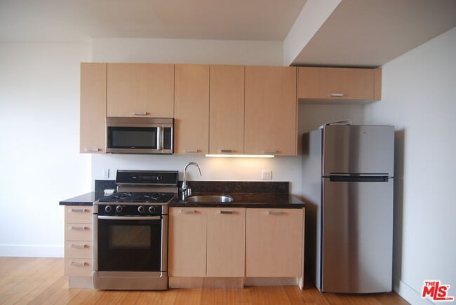 Photo - 460 S Spring St Unit 907