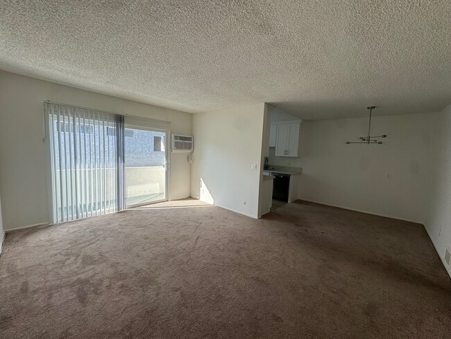 Photo - 3733 Delmas Ter Unit 5