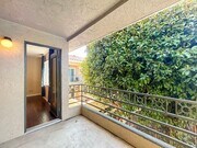 Photo - Modern Second-Story 2B/2BA in the Heart of... House