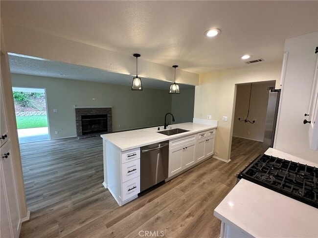 Photo - 1155 Currier Ave