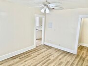 Photo - 220 E 20th St