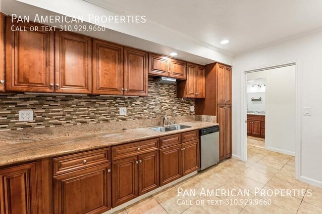 Photo - 1837 Mayflower Ave Unit A