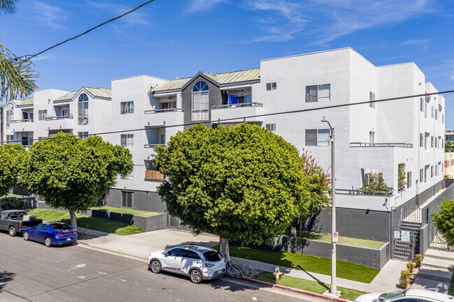 Building Photo - Magnolia Villas