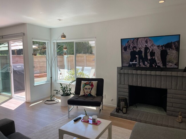 Photo - Stylish 3BR Townhome with Garage in Prestigious Woodbridge, Irvine