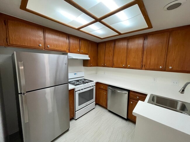 Photo - 11707 Otsego St Unit E