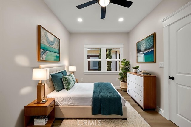 Building Photo - 1822 2nd St Unit 8