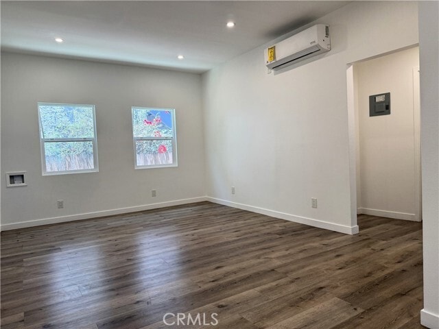 Photo - 455 W Cowles St