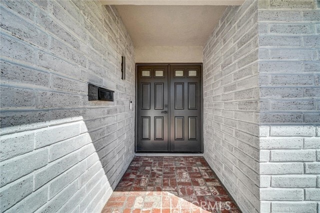 Building Photo - 17472 Bellport Cir