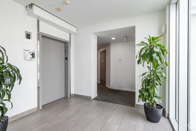 Photo - Criterion Promenade