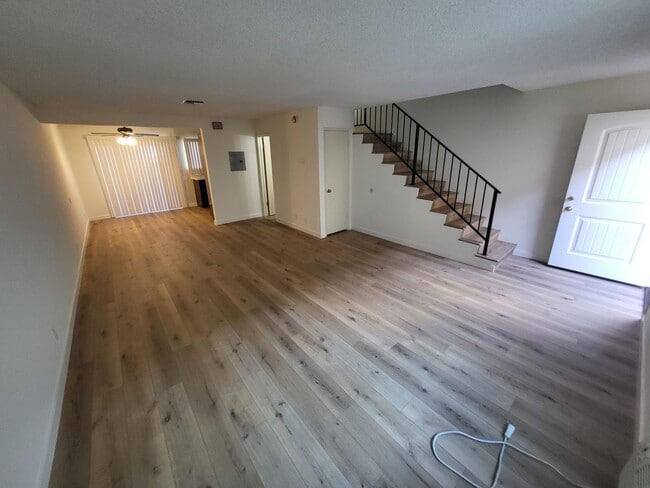 Photo - 4392 Green Ave Unit 4394