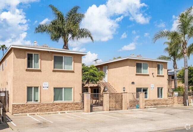 Building Photo - 4654 33rd St Unit 3 Rental